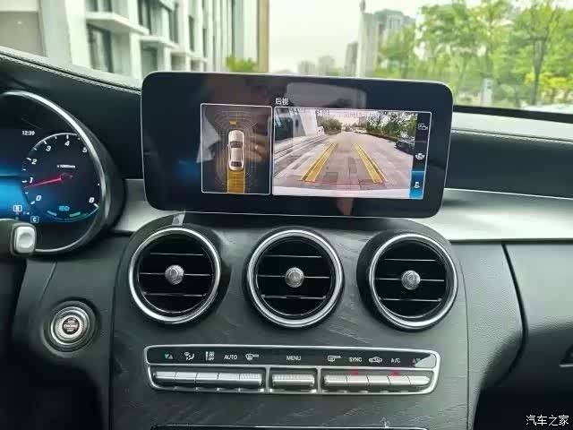 Mercedes-Benz C-Class, 2019 16