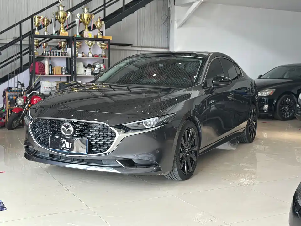 Mazda 3 Angkesaila