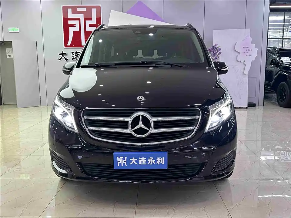 Mercedes-Benz V-class