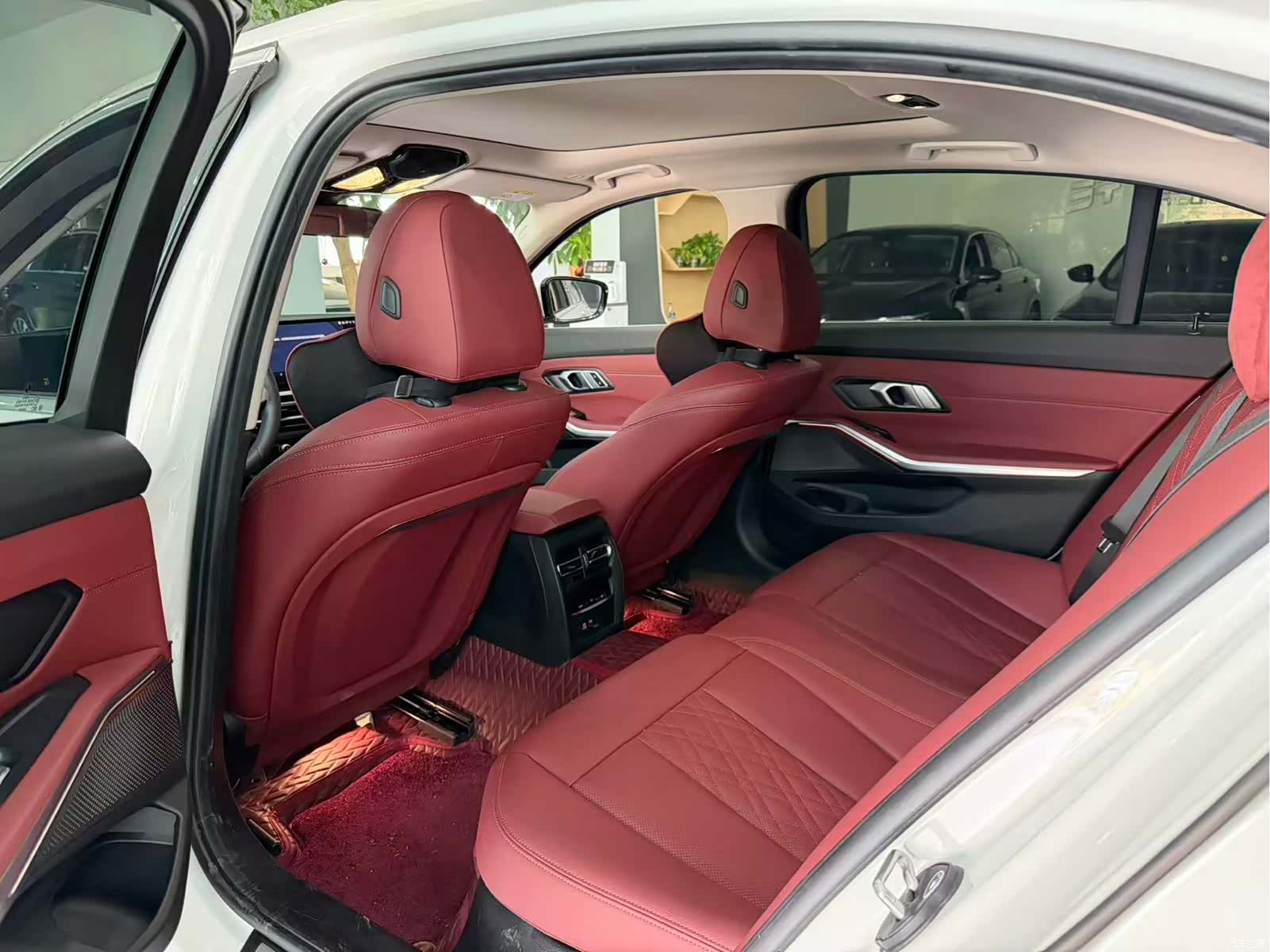 BMW 3 Series, 2024 все фото