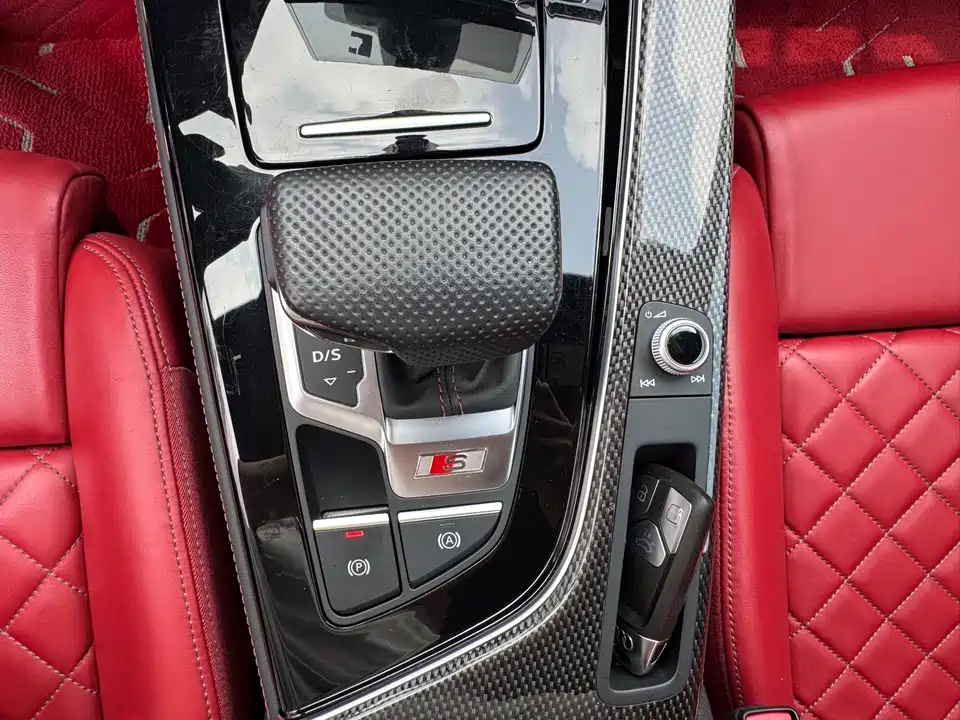 Audi S4 Audi S4