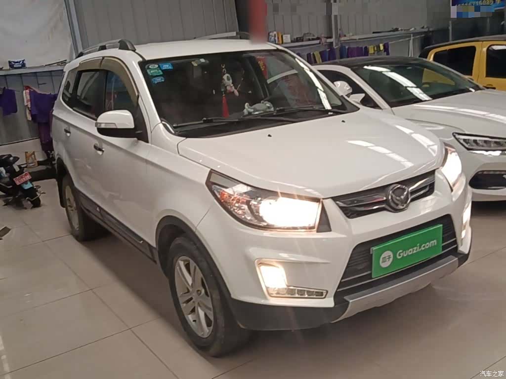 BAIC S3, 2015 4