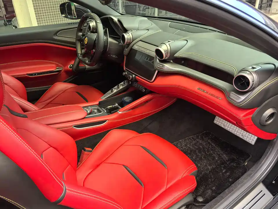Ferrari GTC4Lusso