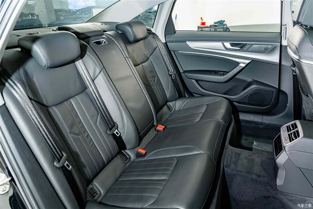 Audi A6L, 2019 23