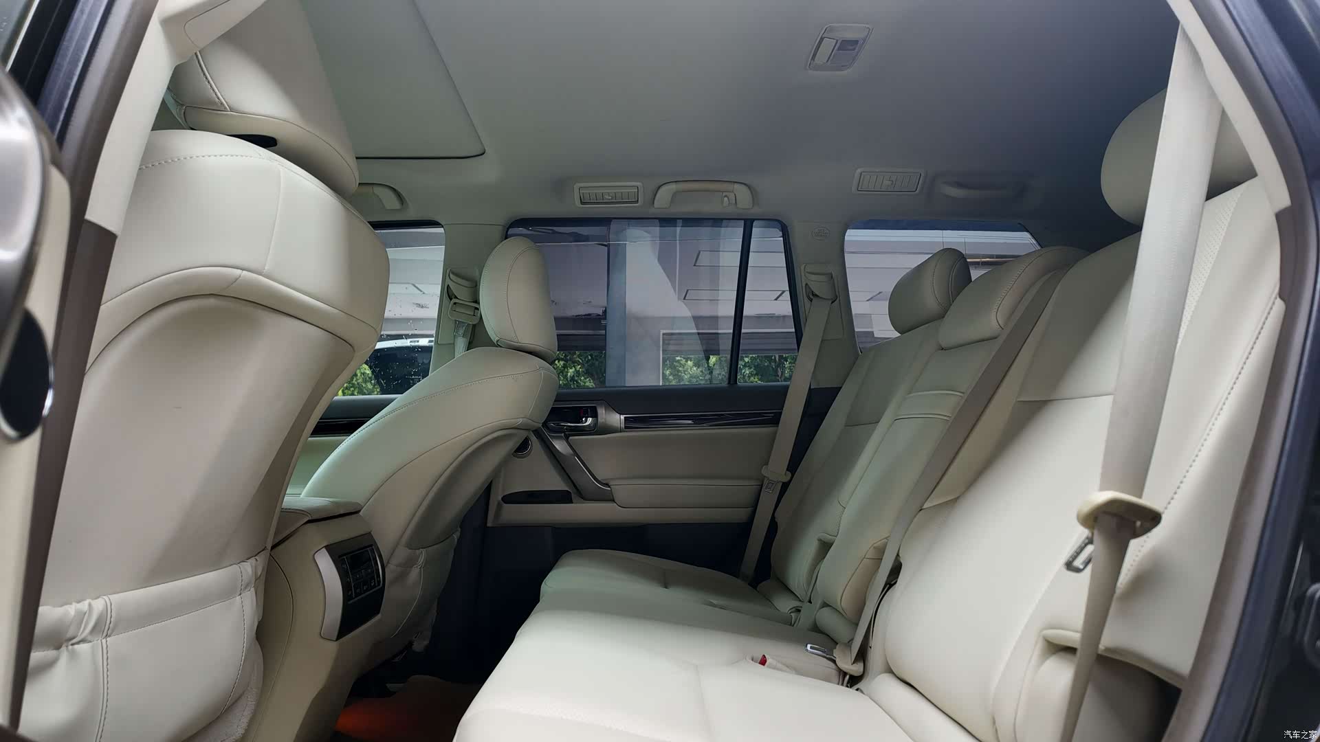 Lexus GX, 2011 2