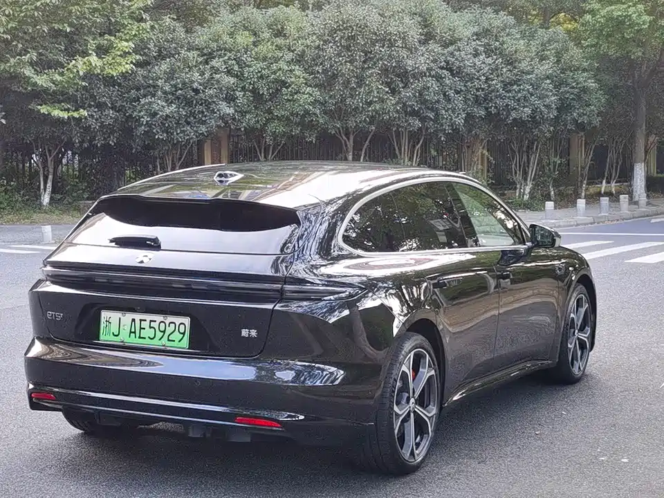 NIO ET5T