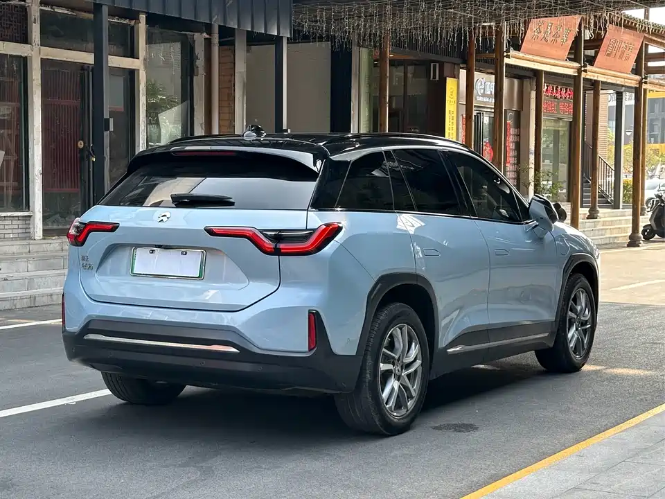 NIO ES6
