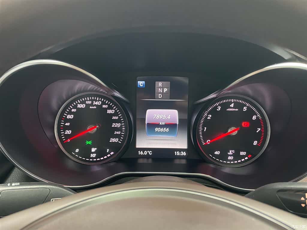 Mercedes-Benz GLC, 2018 11