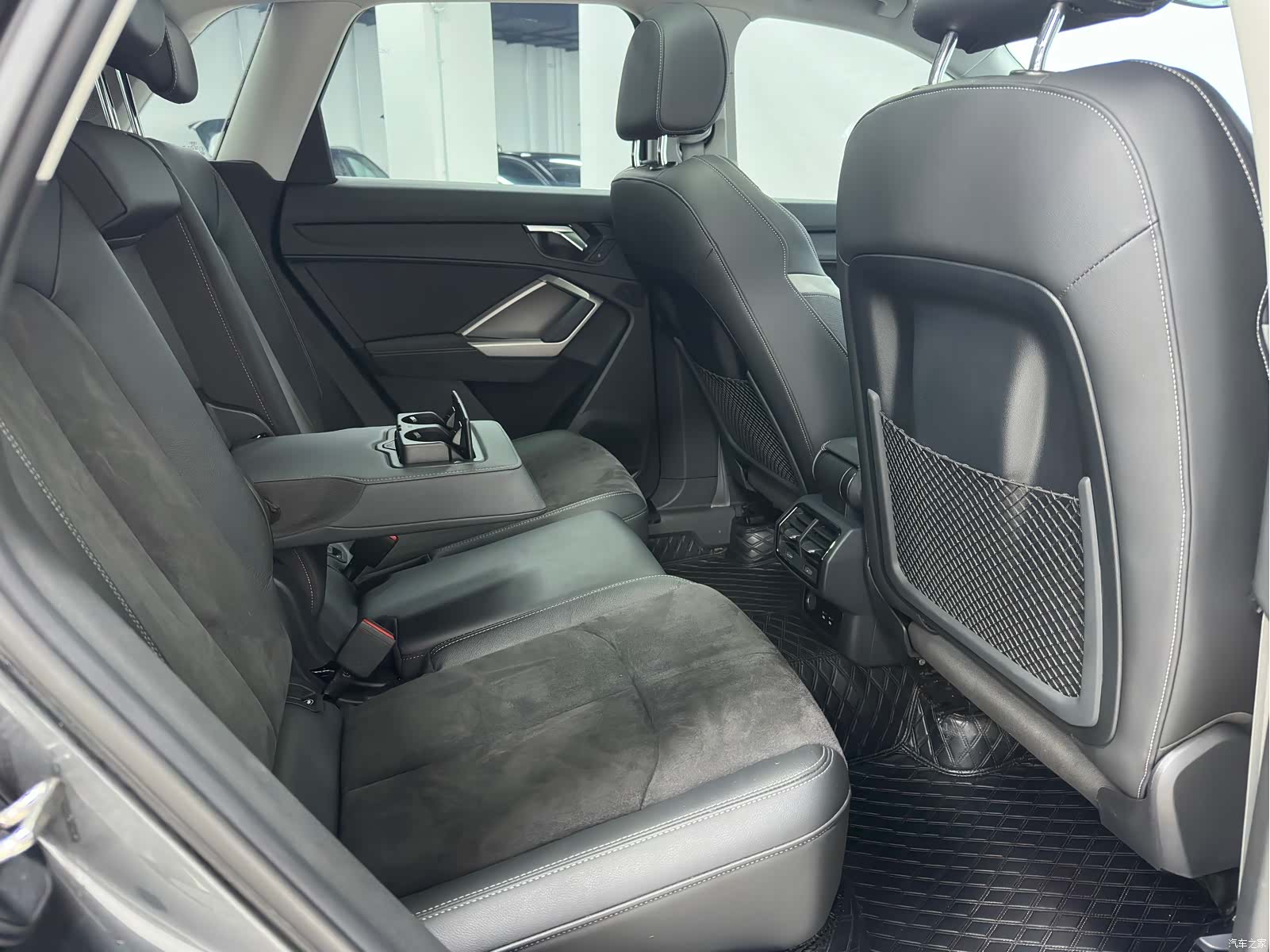 Audi Q3, 2023 12