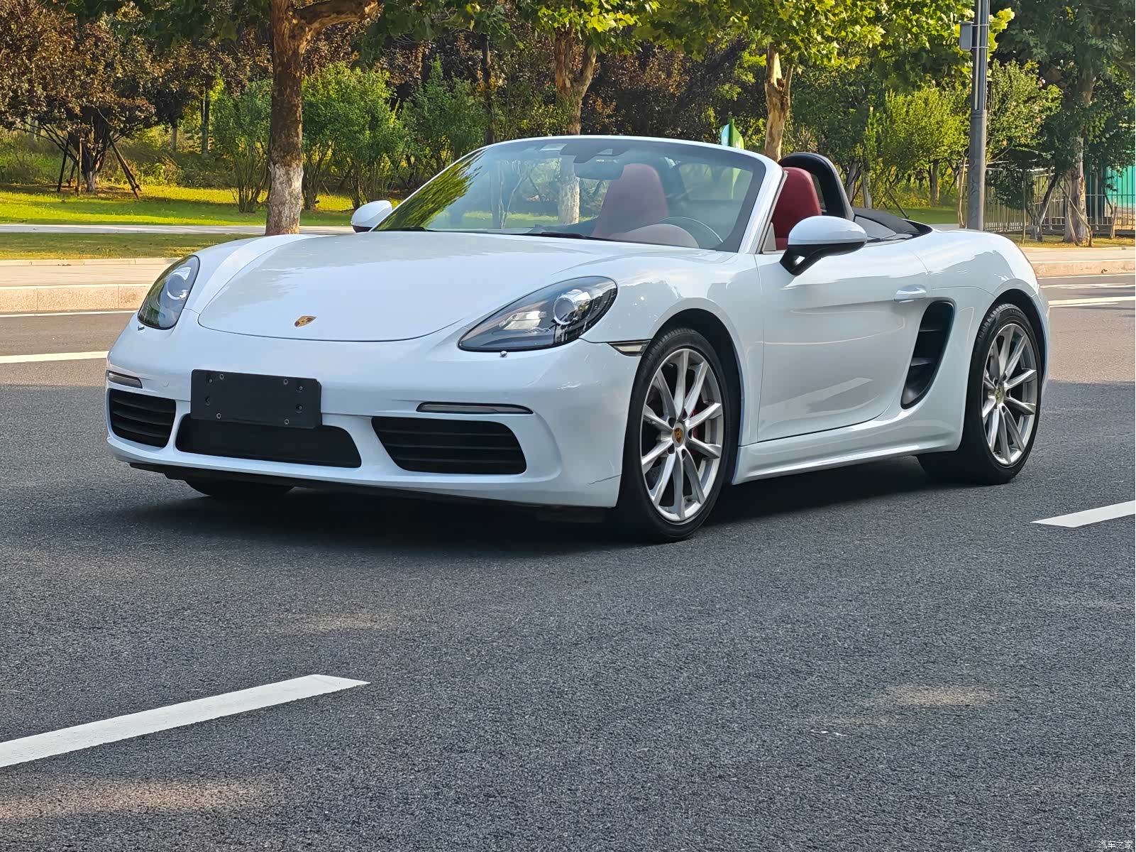 Porsche Boxster, 2017 1