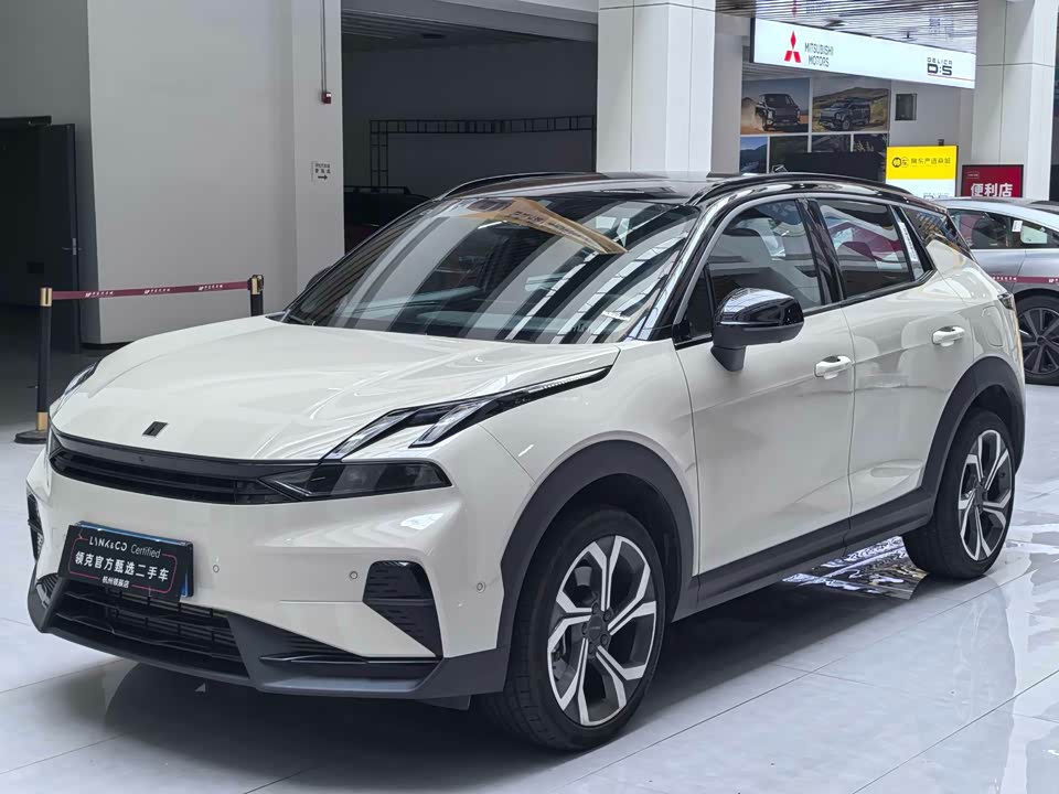 Lynk & Co 06 Lynk & Co 06