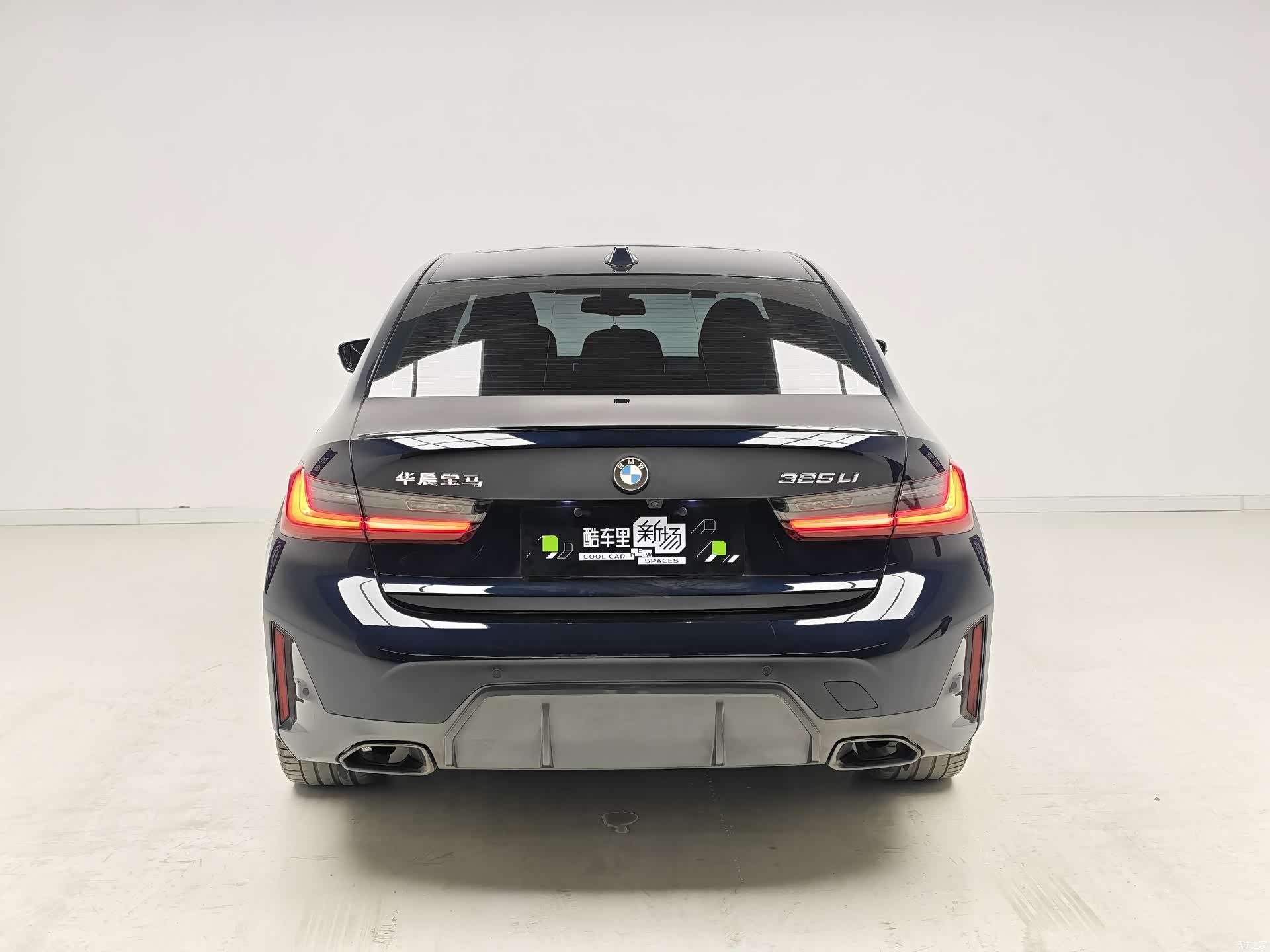 BMW 3 Series, 2024 все фото