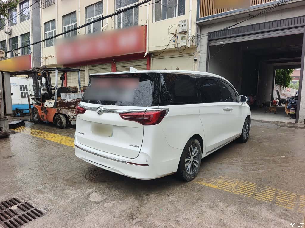 Buick GL8, 2022 13