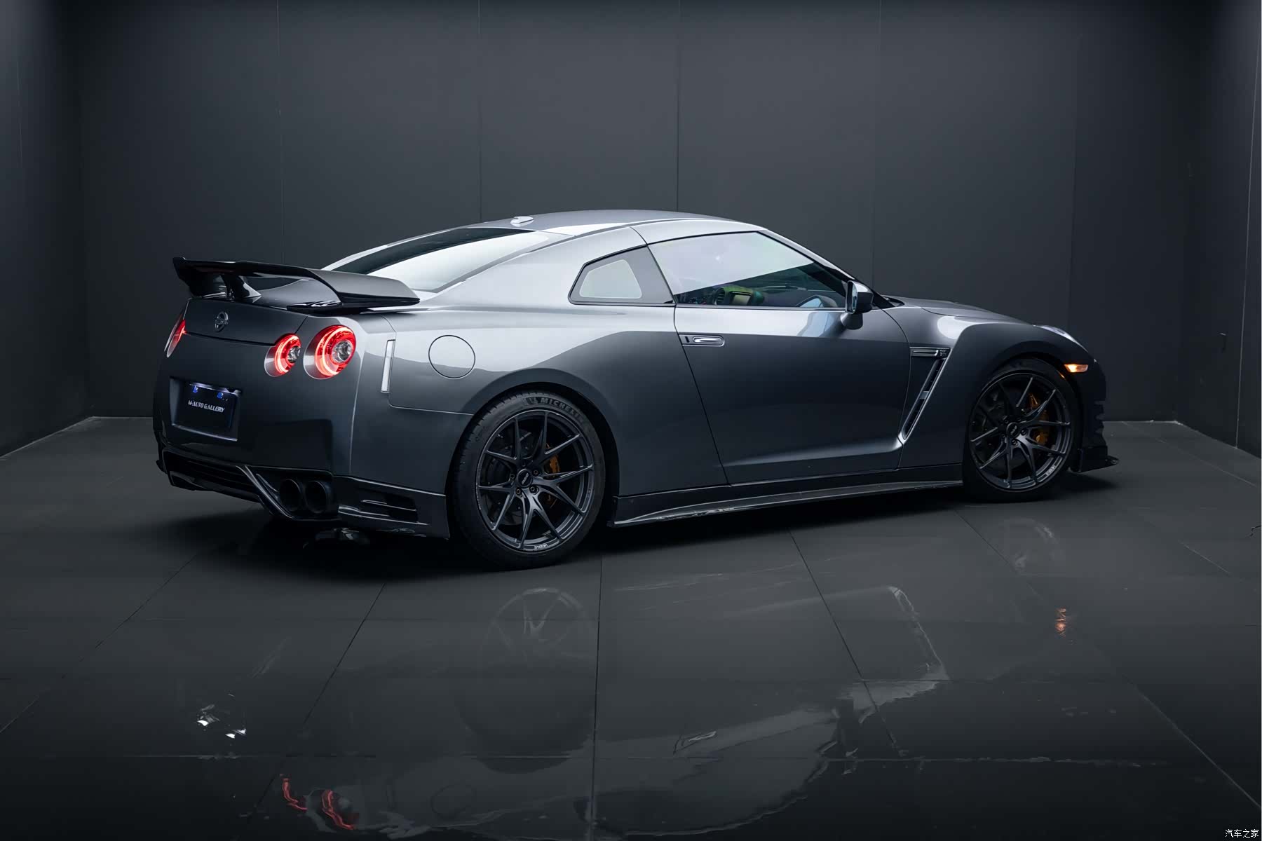 Nissan GT-R, 2011 7