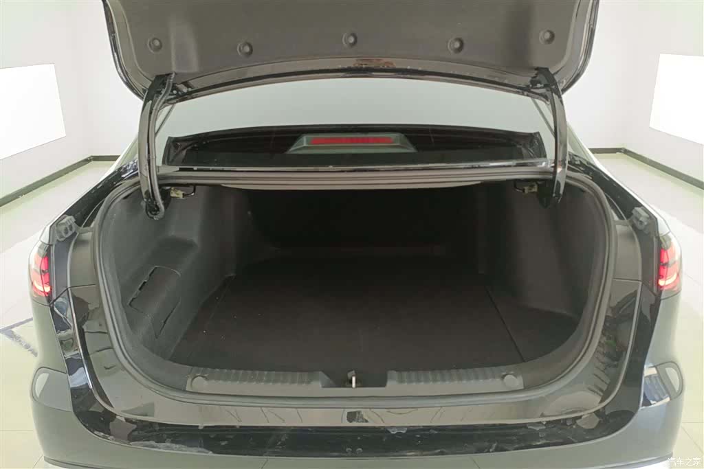 Geely 6, 2026 4