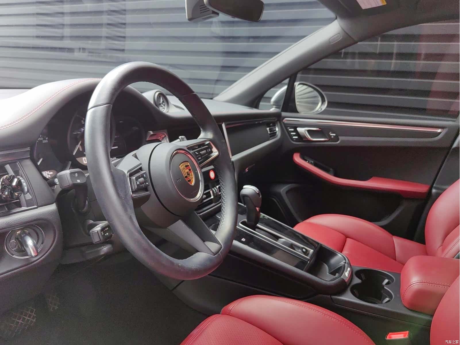 Porsche Macan, 2024 16