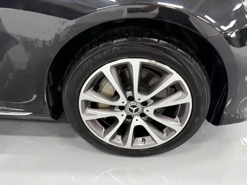 Mercedes-Benz E-class Mercedes-Benz E-class