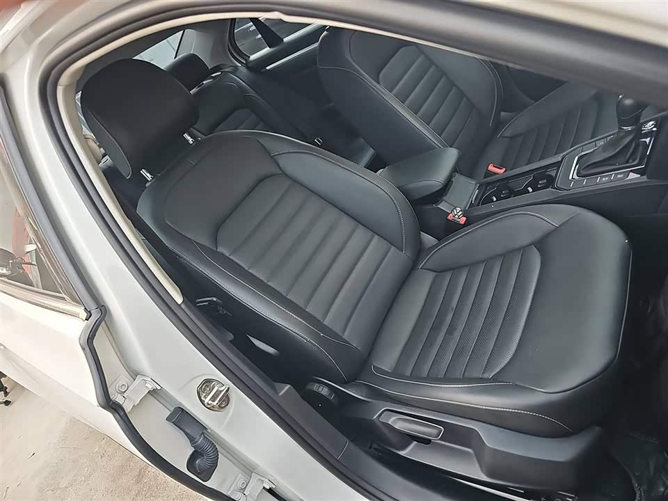 Volkswagen Lingdu