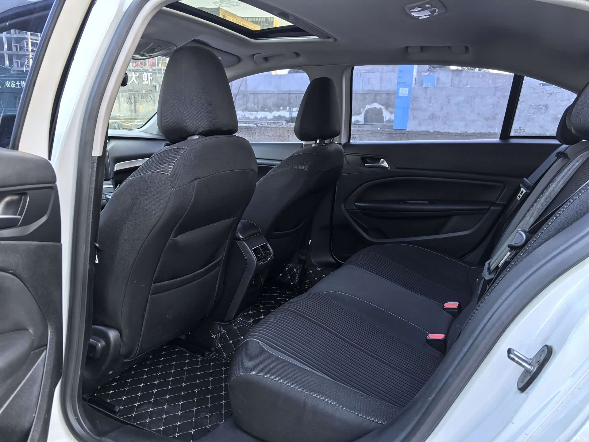 Peugeot 408, 2016 8