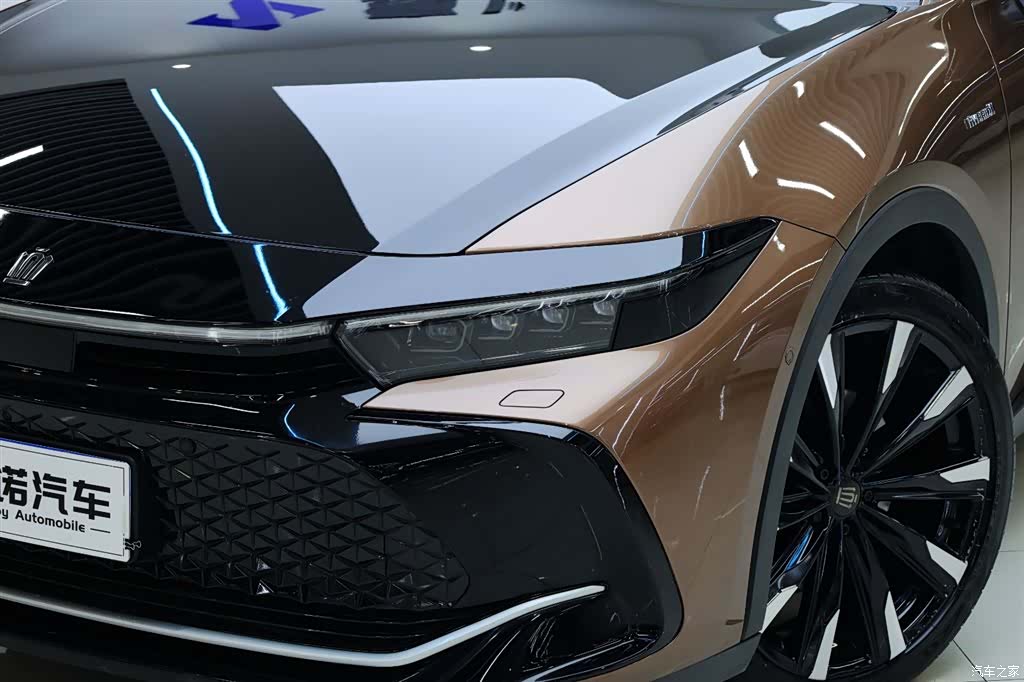 Toyota Crown, 2024 9