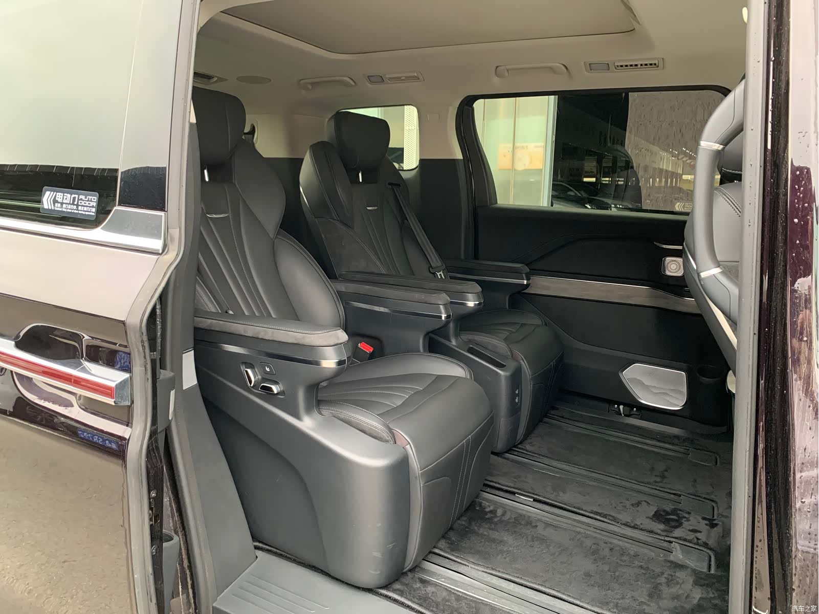 Hongqi HQ9, 2024 13