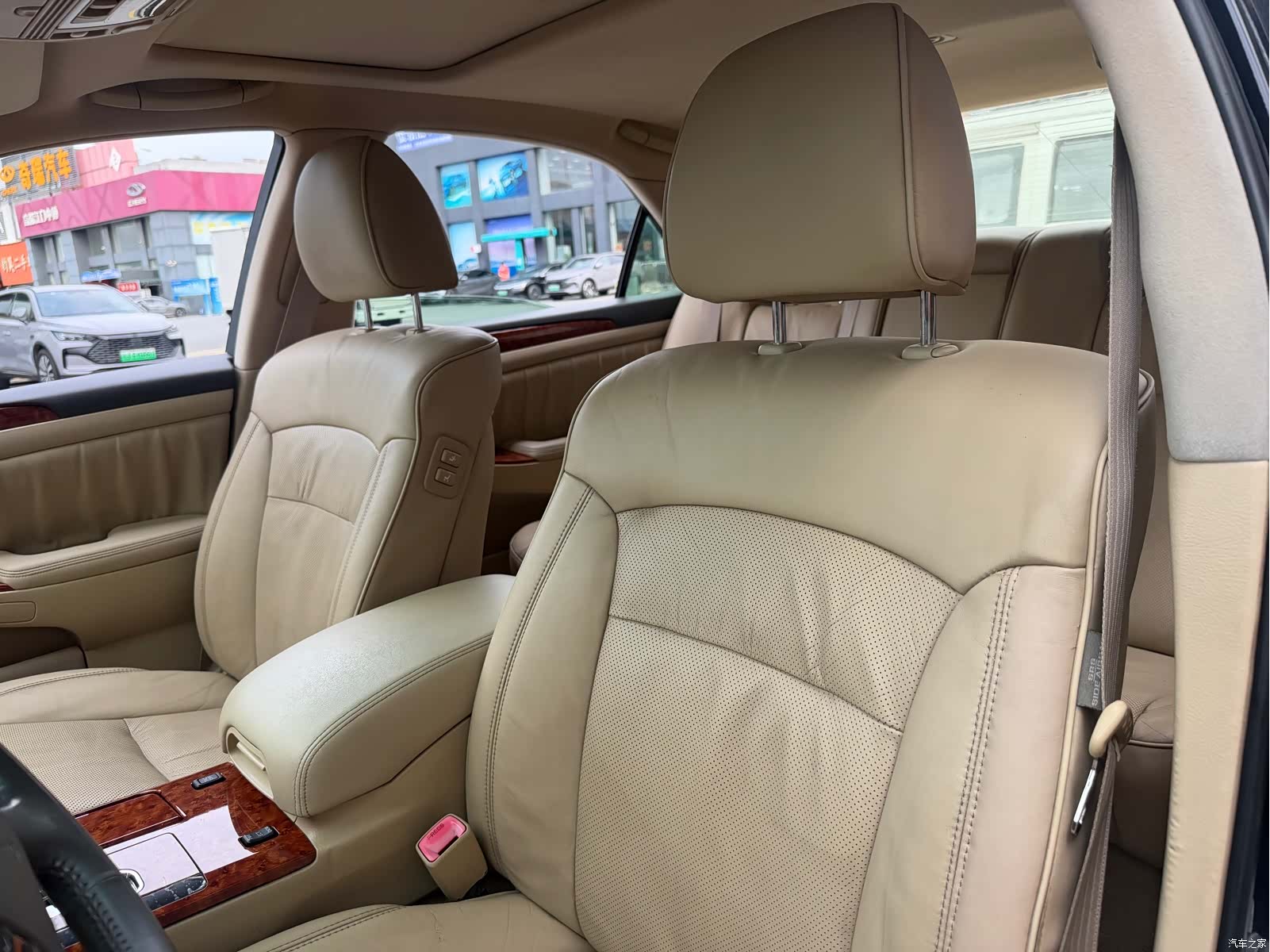 Toyota Crown, 2009 6