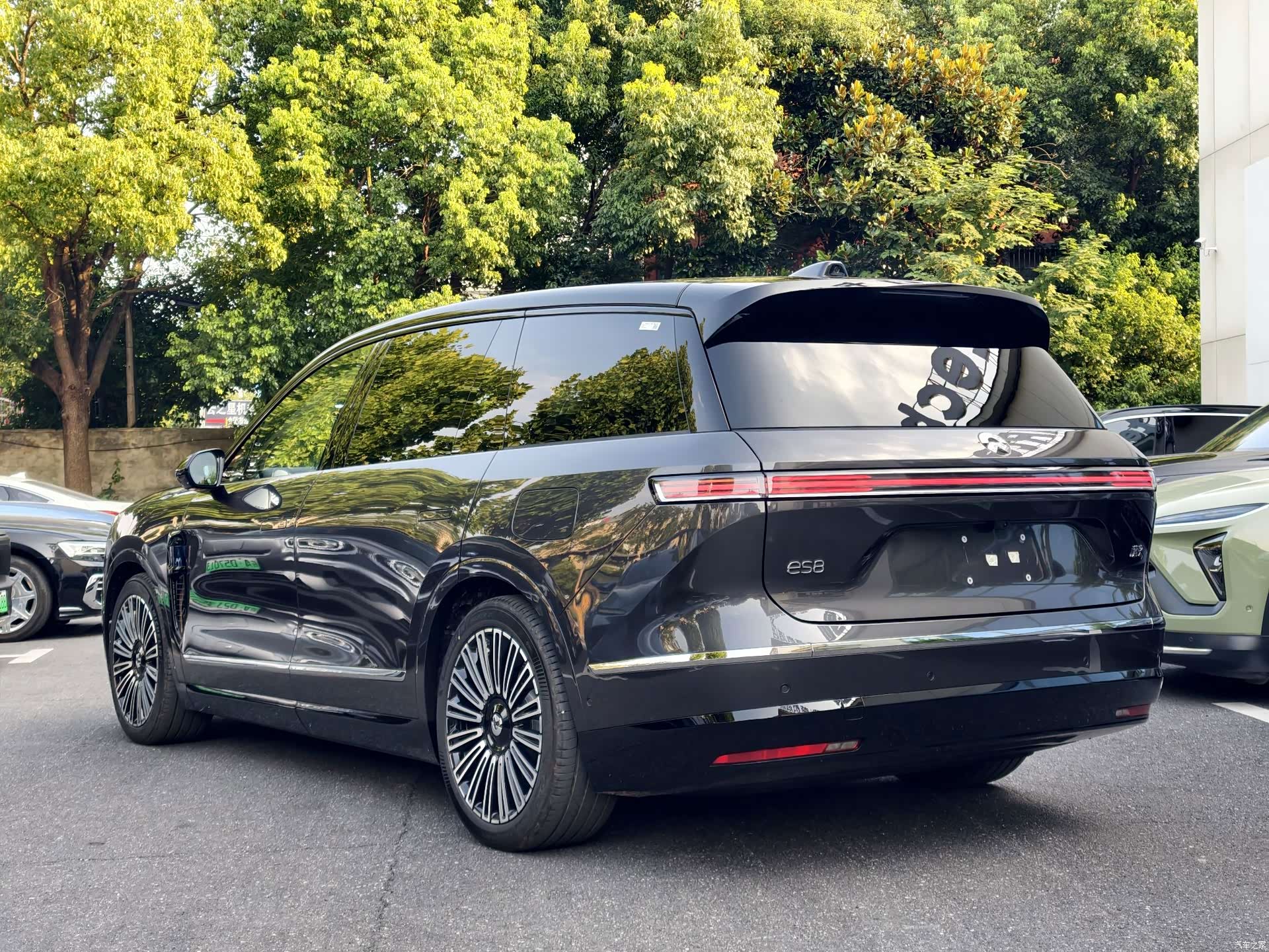 NIO ES8, 2026 6