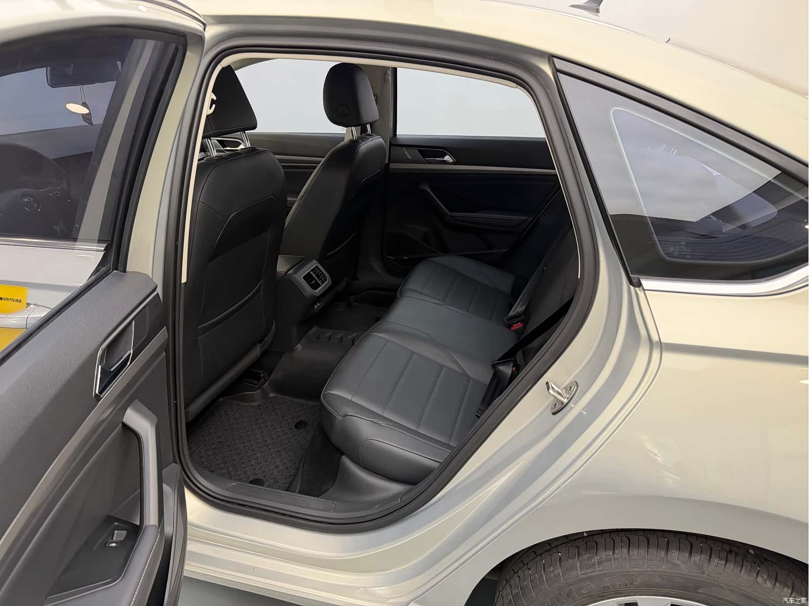 Volkswagen Lavida, 2018 12