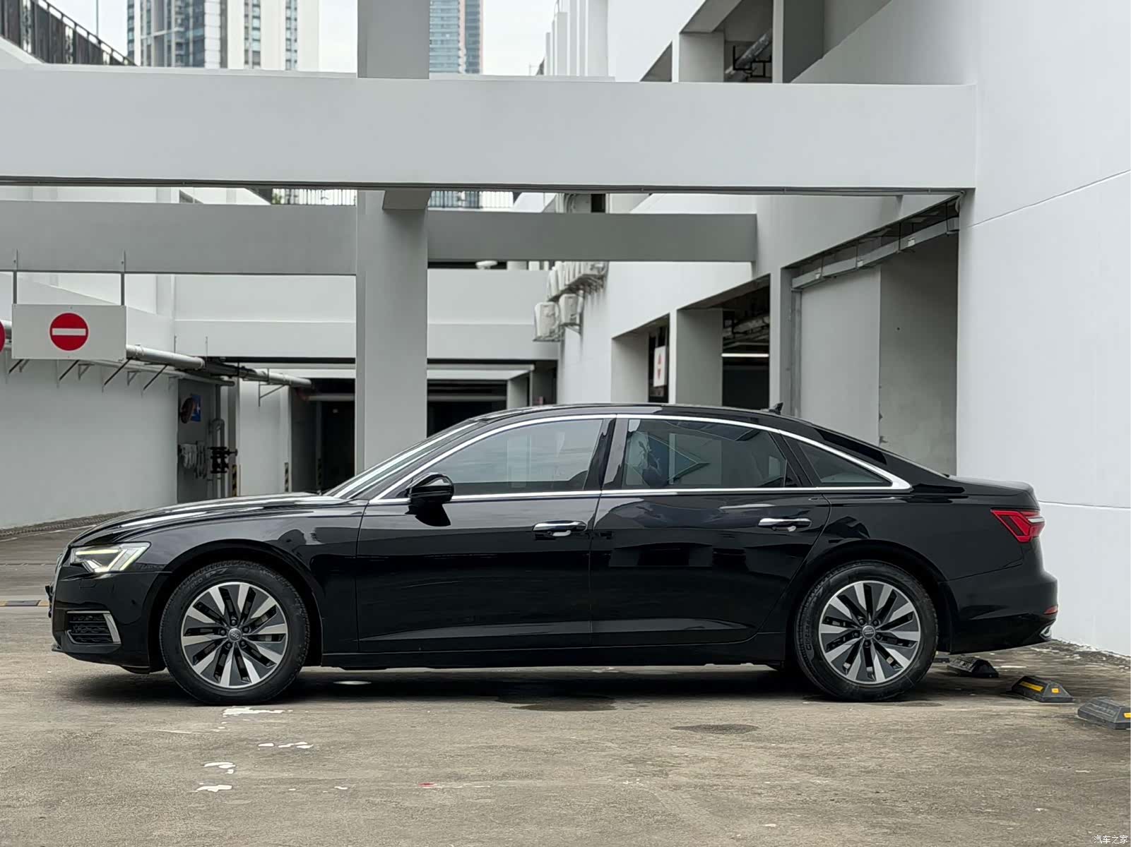 Audi A6L, 2020 10