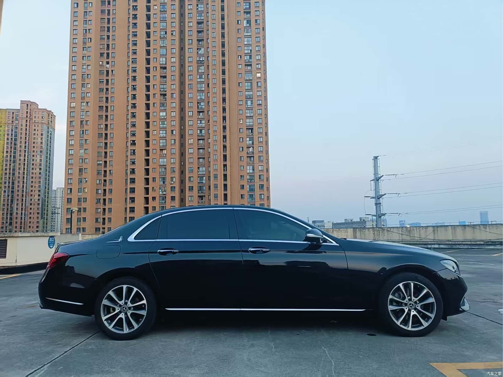 Mercedes-Benz E-Class, 2019 3