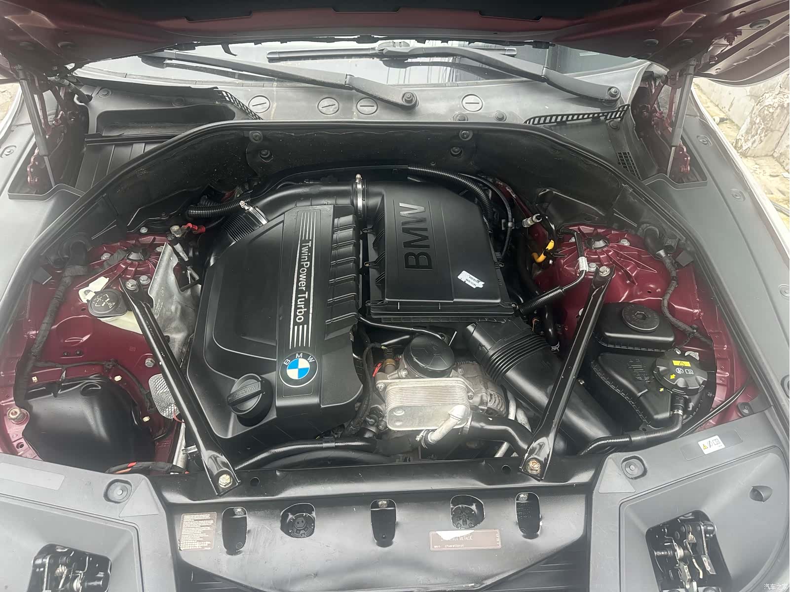 BMW 5 Series, 2011 26