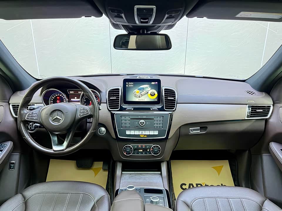 Mercedes-Benz GLE Mercedes-Benz GLE
