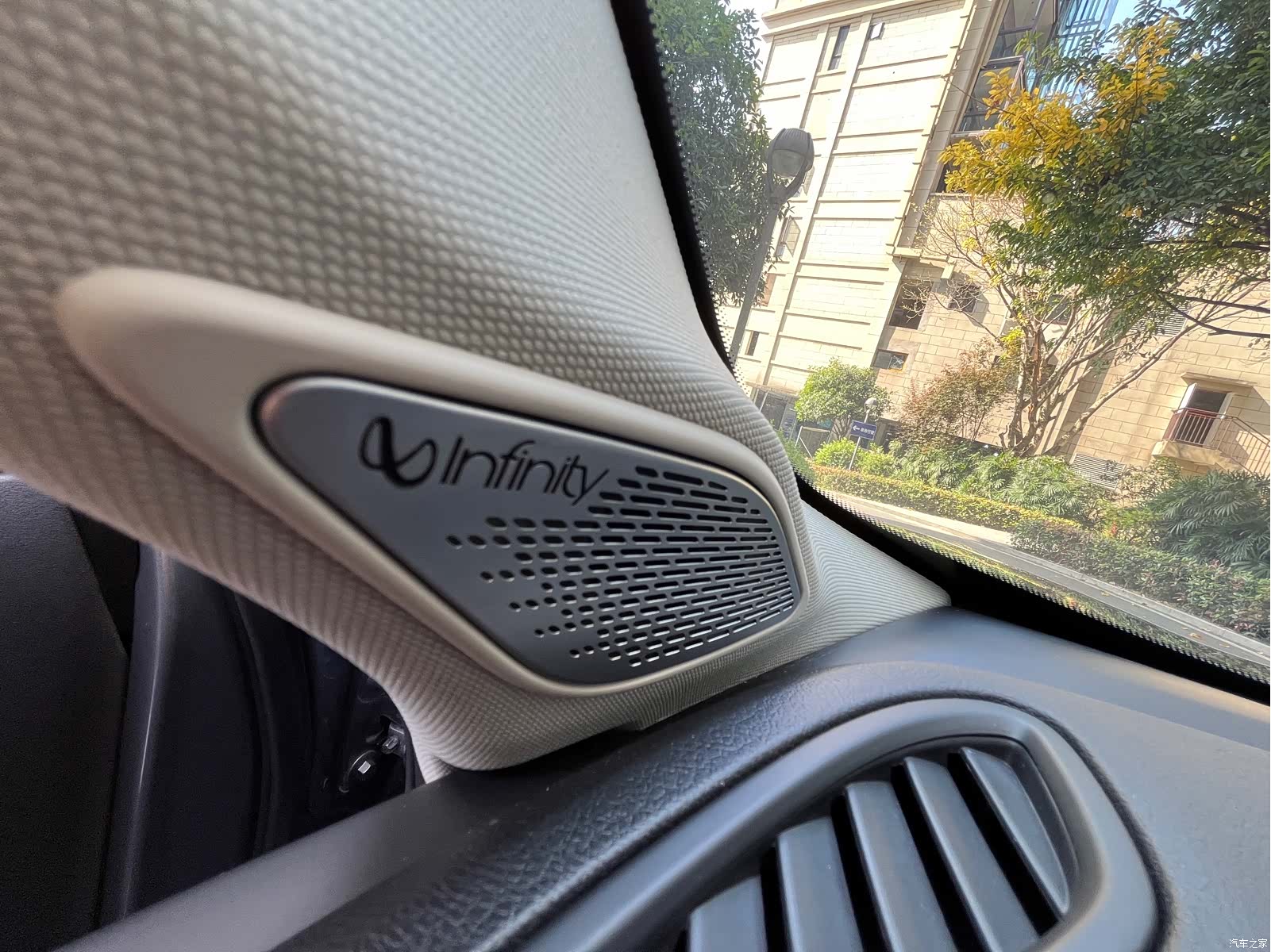 Lynk & Co 01, 2018 14