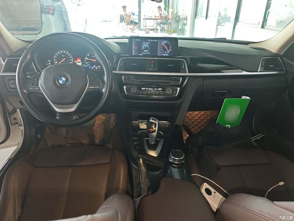 BMW 3 Series, 2018 10
