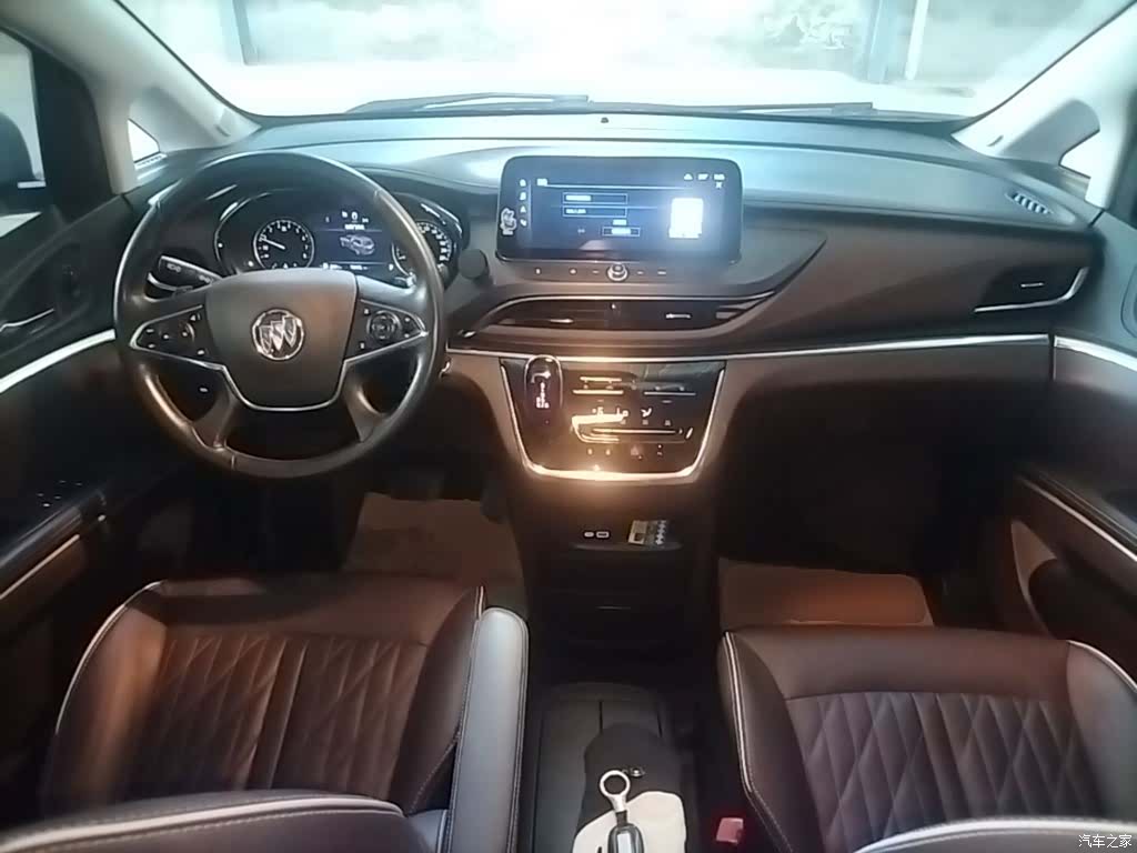 Buick GL8, 2022 10