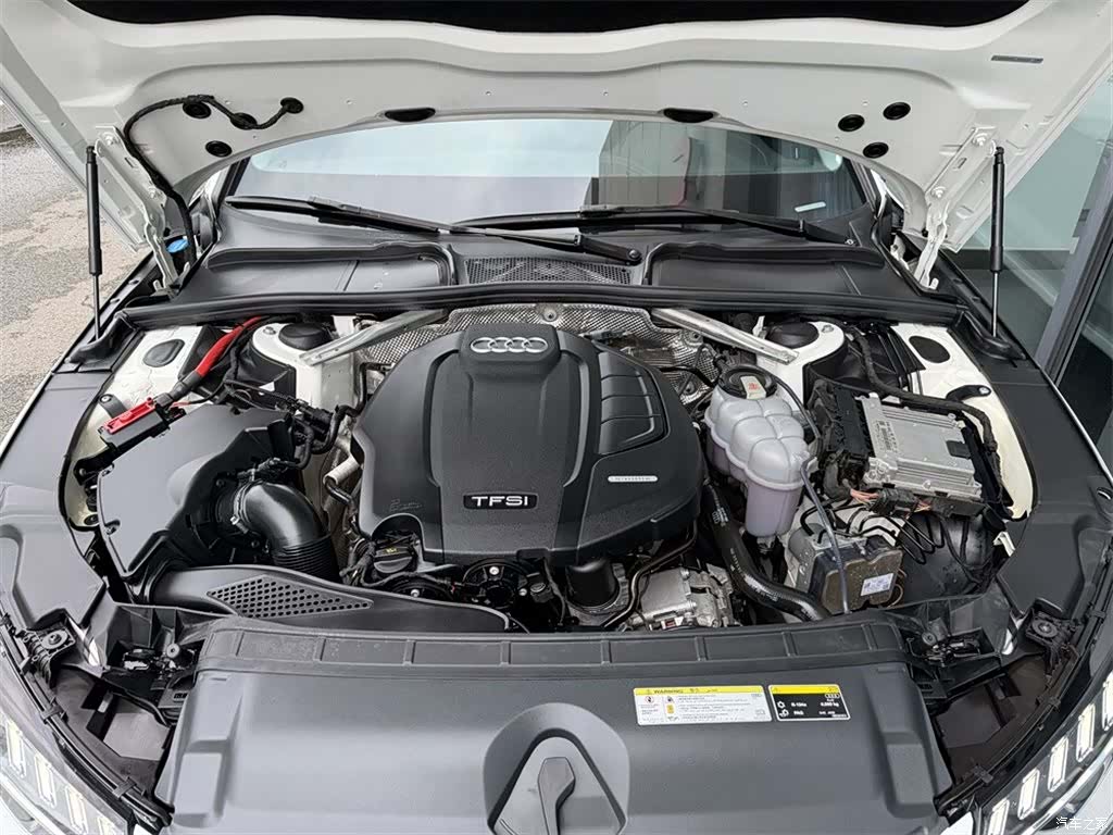Audi A4L, 2020 8