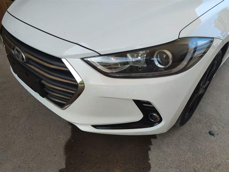 Hyundai Lead