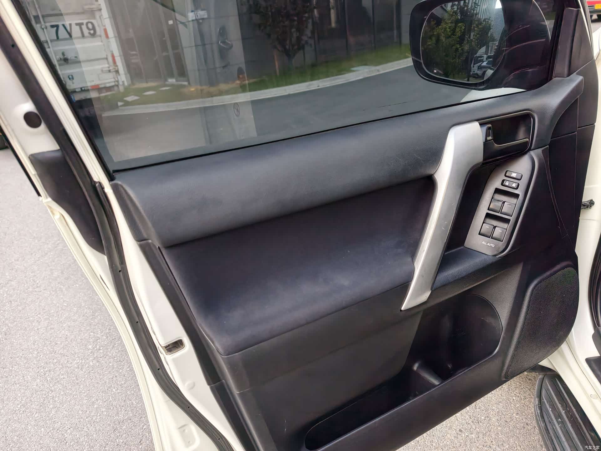 Toyota Prado, 2014 9