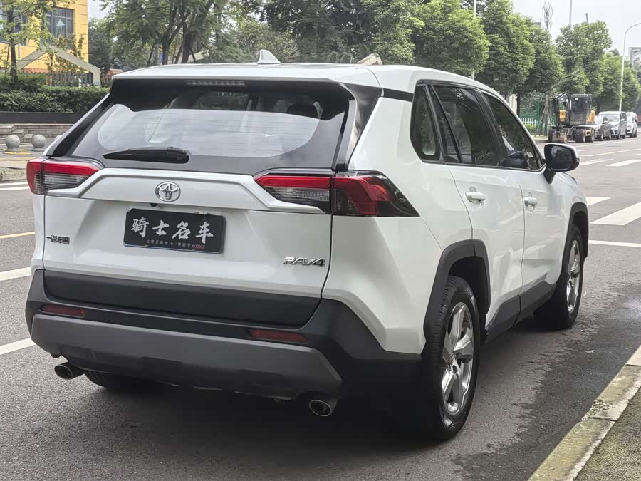 Toyota RAV4 2023, фото 7
