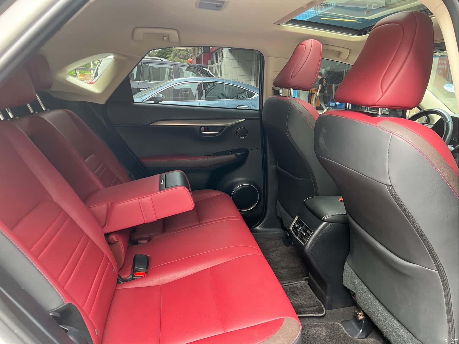 Lexus NX, 2018 9