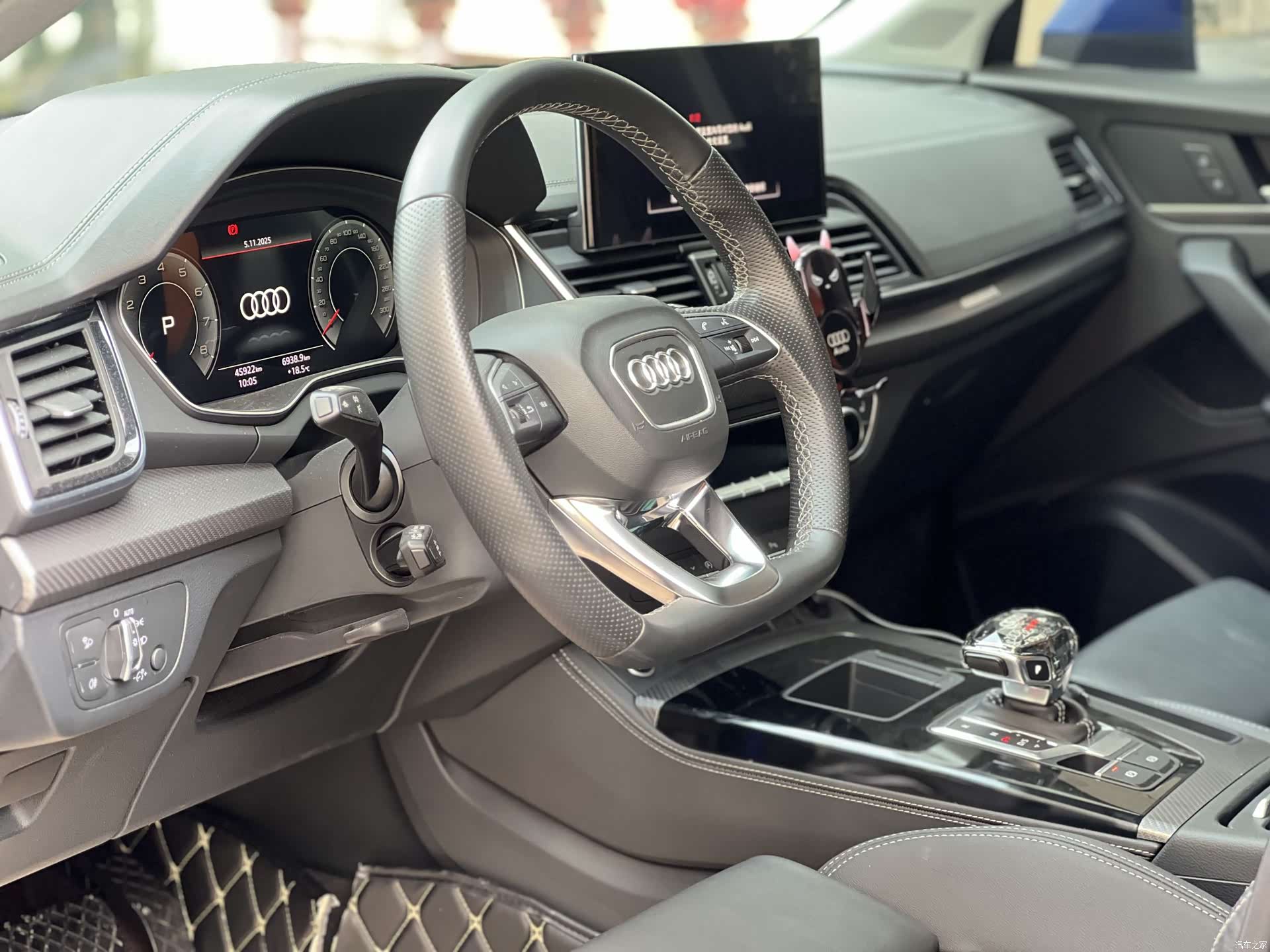 Audi Q5L, 2022 все фото