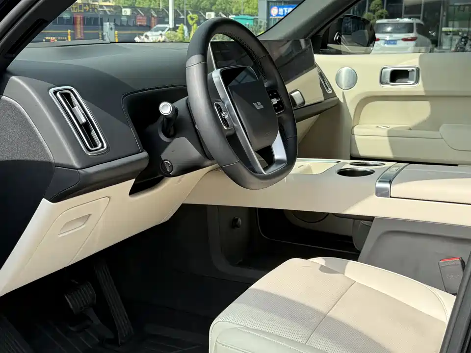 Li Auto Ideal L9