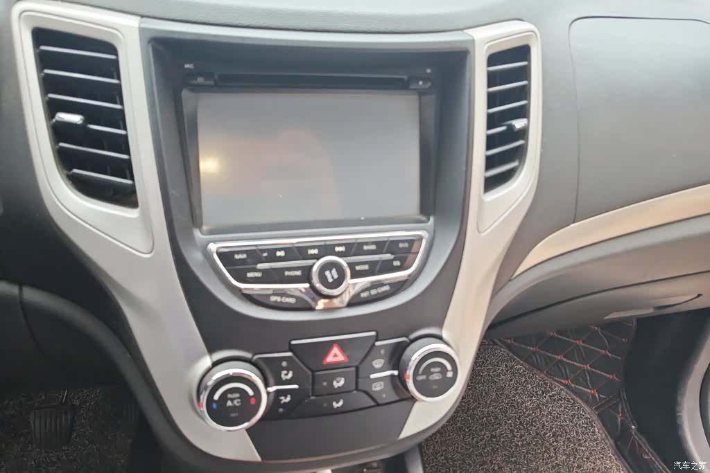 Changan CS35, 2014 13