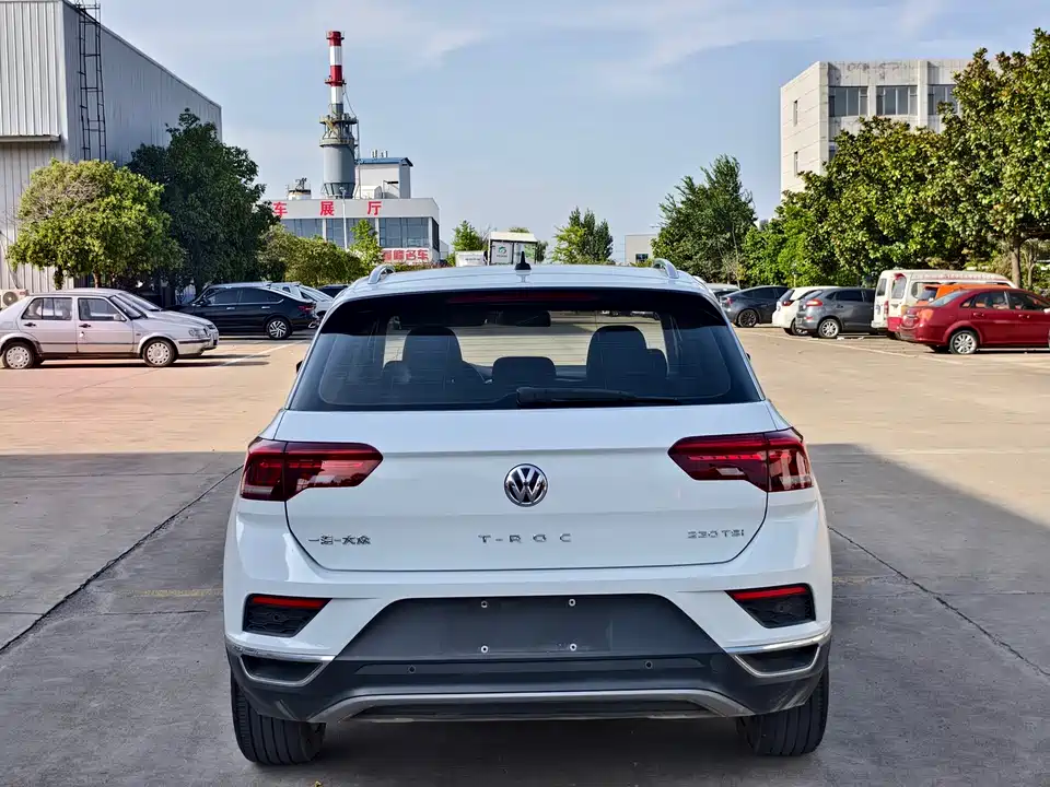 Volkswagen T-ROC exploring Songs