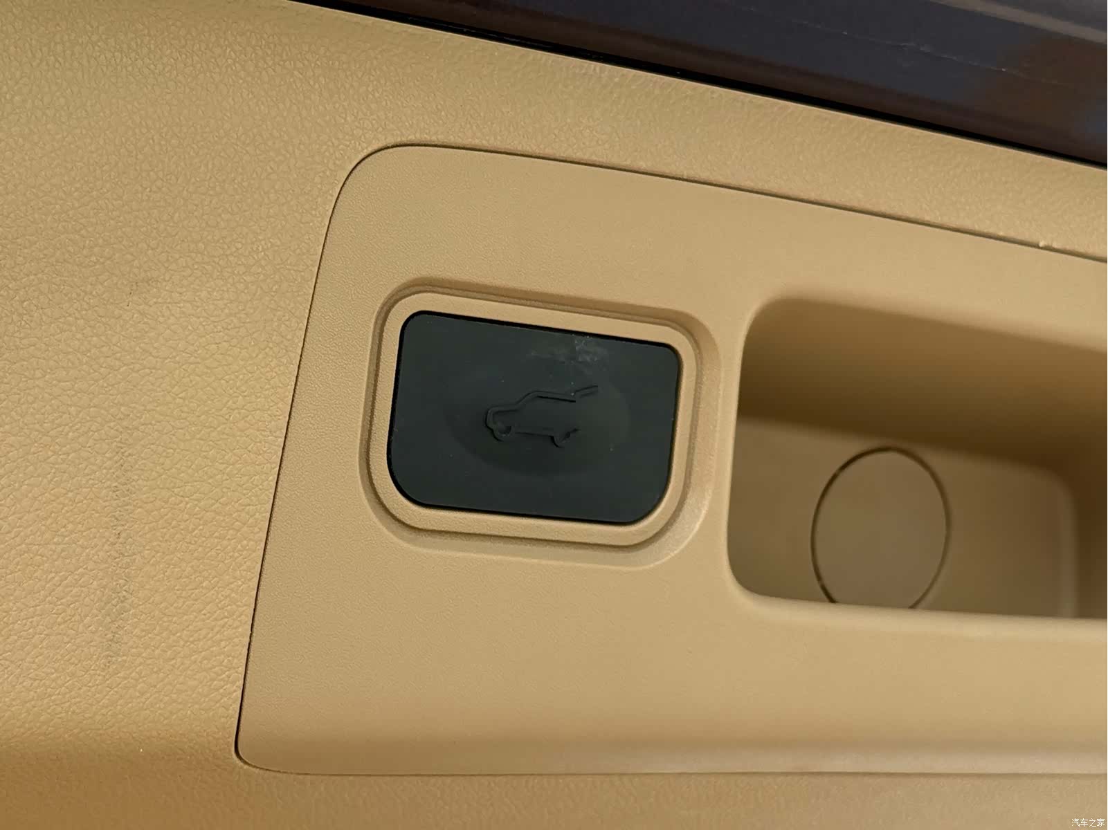 Buick GL8, 2019 12
