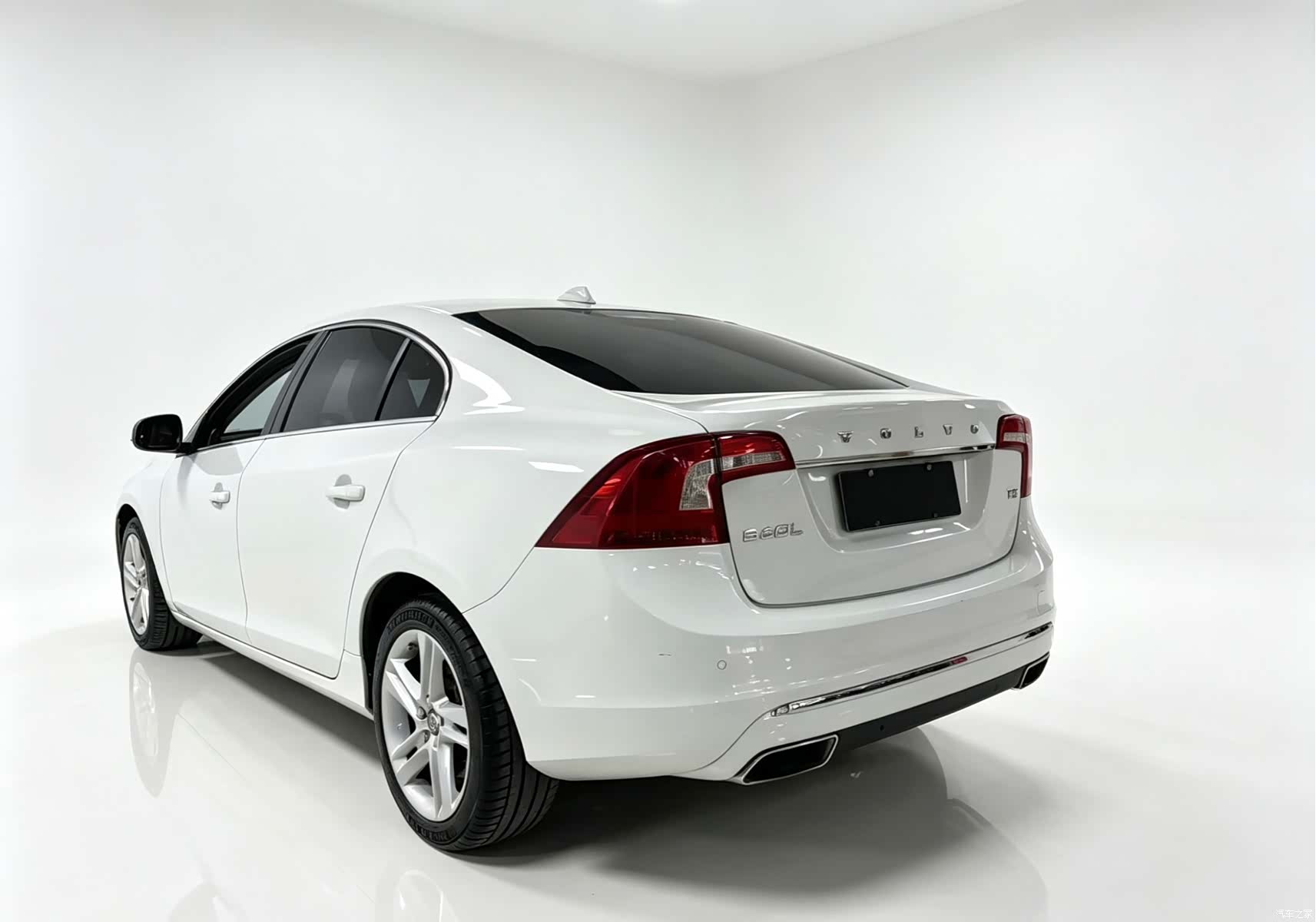 Volvo S60, 2015 3