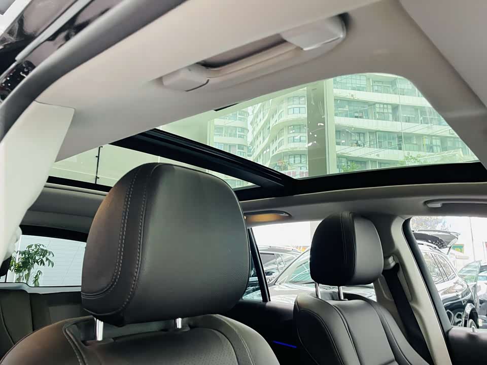 Mercedes-Benz GLE Mercedes-Benz GLE