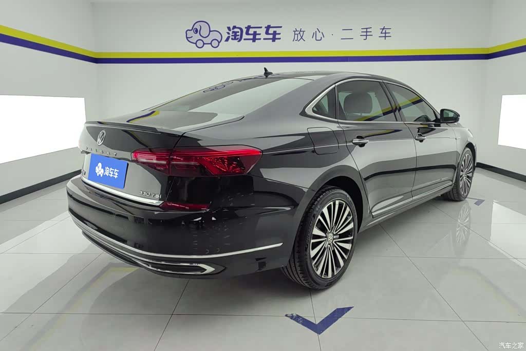 Volkswagen Passat, 2020 3