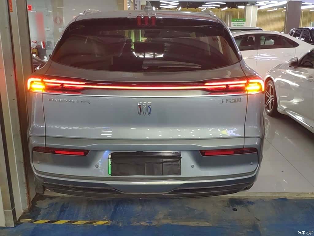 Buick E5, 2025 4