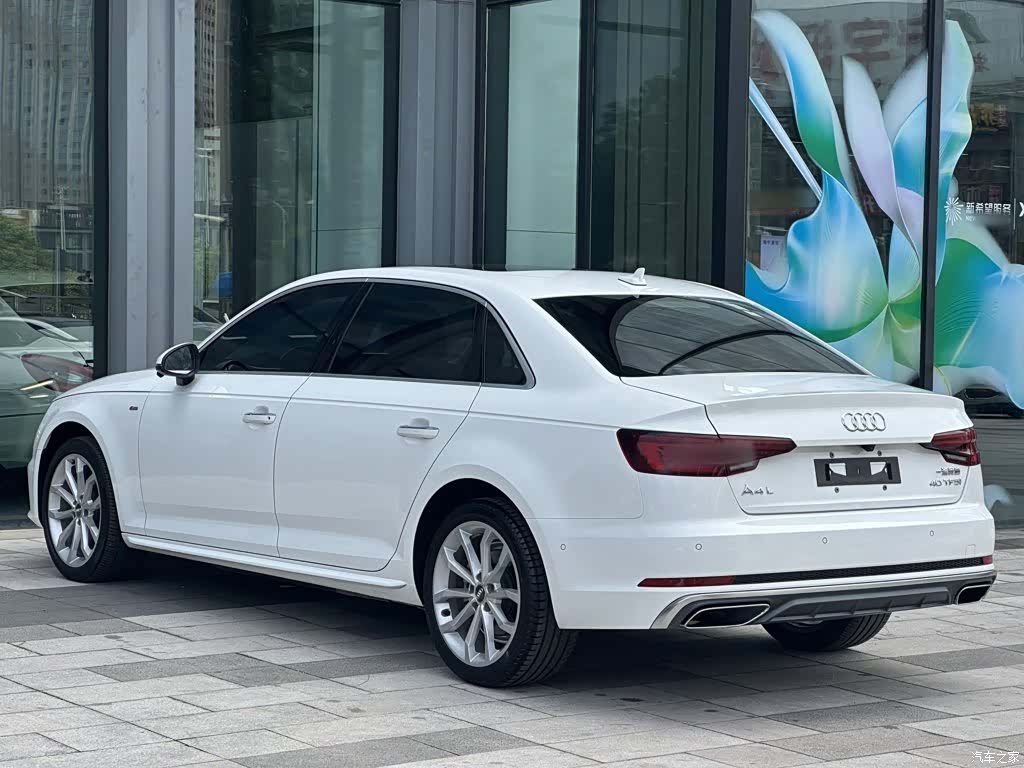 Audi A4L, 2019 7